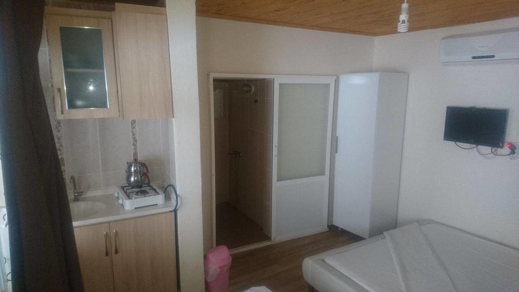 Erkin Apart Hotel Karsiyaka  Экстерьер фото